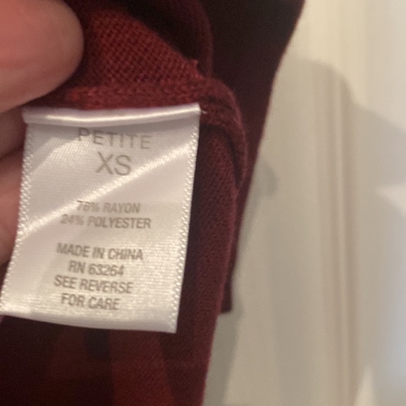 Dress Barn Sz petite XS Burg gold studded long sleeve crew neck sweater - Picture 6 of 6